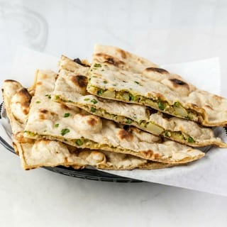 Chilli Cheese Naan